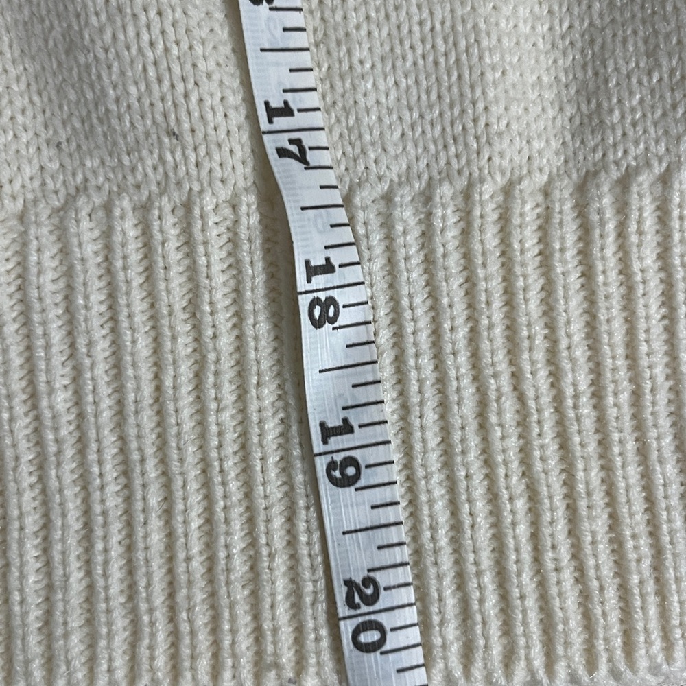 Classic Vintage Acrylic Alicia sweater! Tight knit waist line, comfy, stretchy